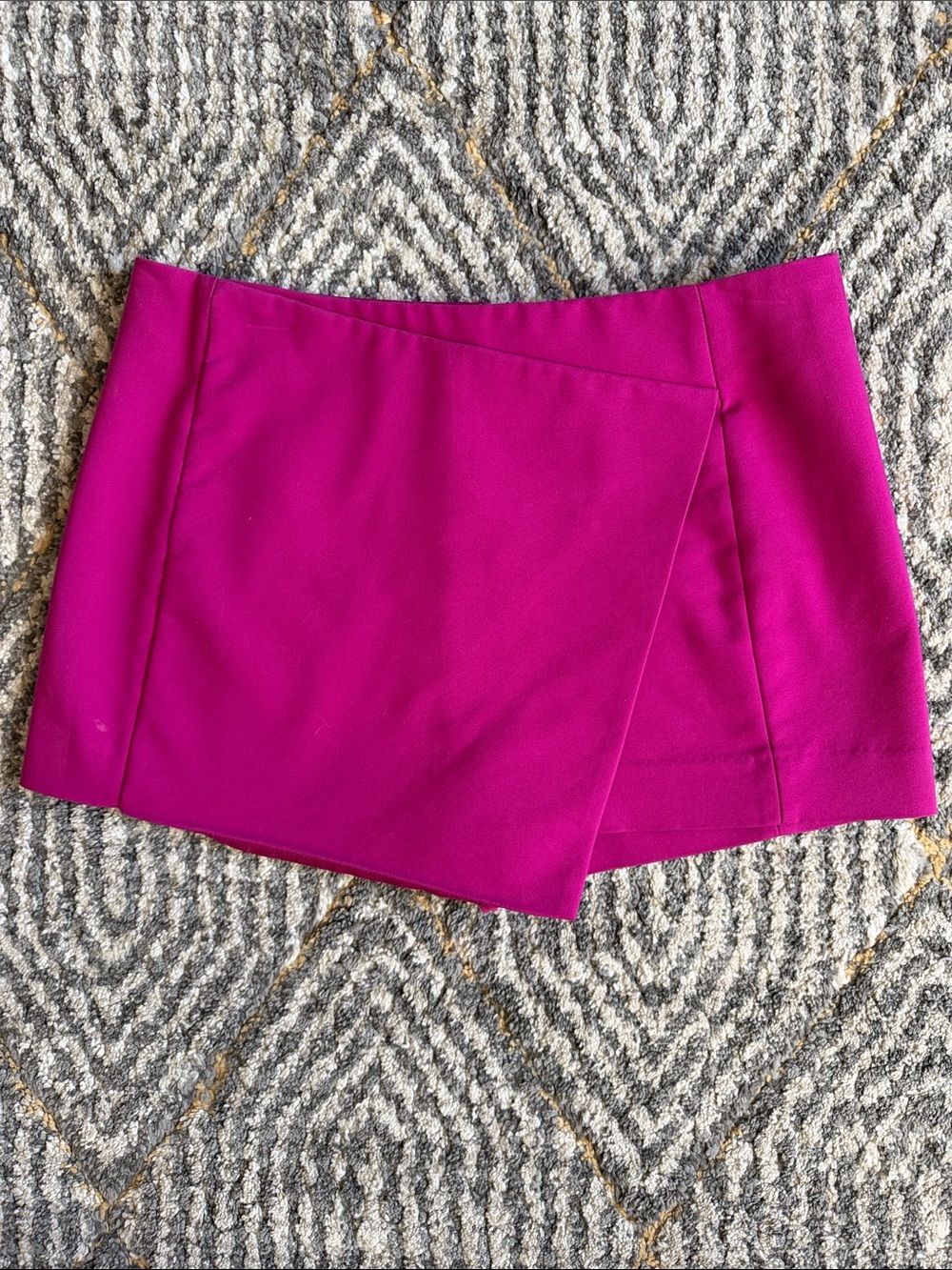 Express Hot Pink Skort Sz 6 NWOT